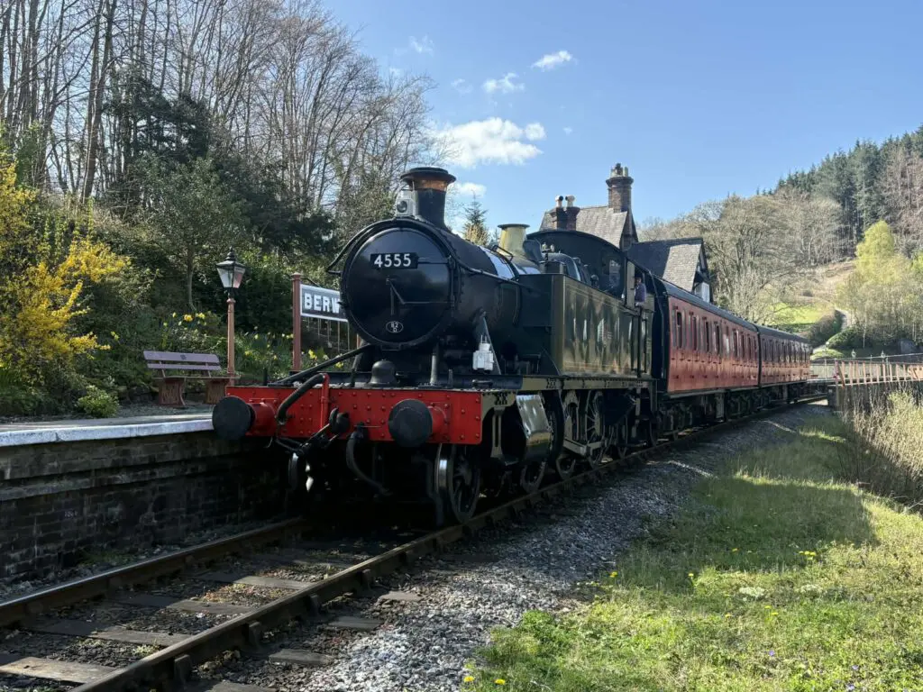 GWR No. 4555 passing through Berwyn with a photographic charter in April 2026 (Peter Dickinson)